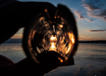 Sunset Cefin Sidan Through the Looking Shell